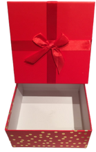 Load image into Gallery viewer, Red Bow Square Gift Boxes (Set of 3)
